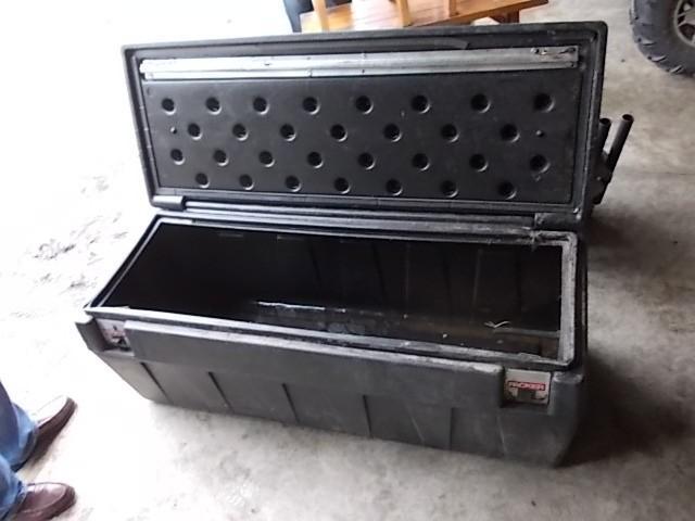 lot 44 image: Tool Chest Box For Pick Up (No Keys...