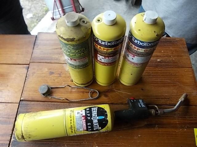 lot 67 image: Bernzomatic Mapp Gas, Torch & S...