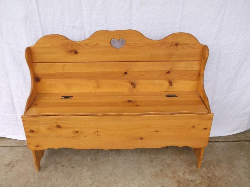 Very nice solid pine bench 48 14&q...