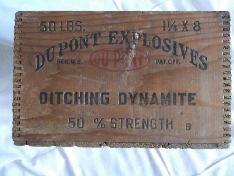 Nice Dupont Explosives Dynamite box...