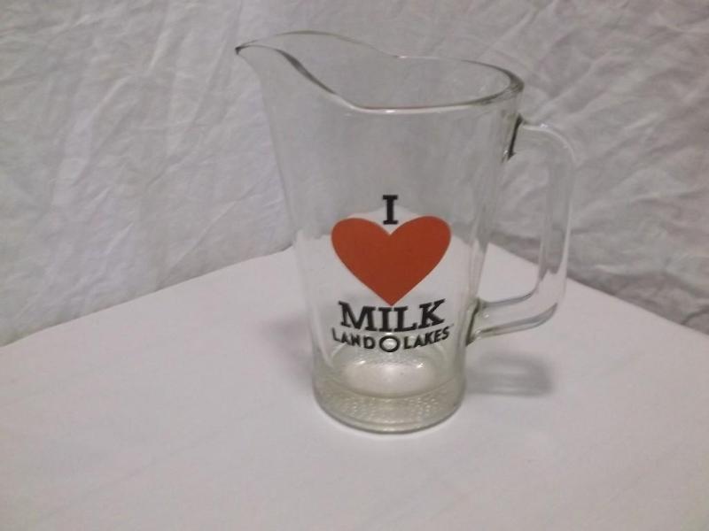 Large Land O Lakes glass pitcher in...
