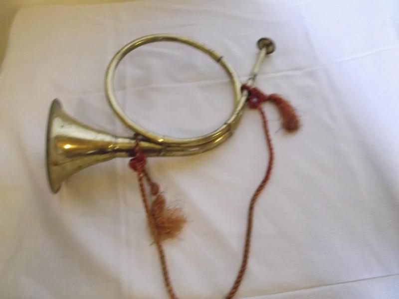 Nice decorative brass bugle....