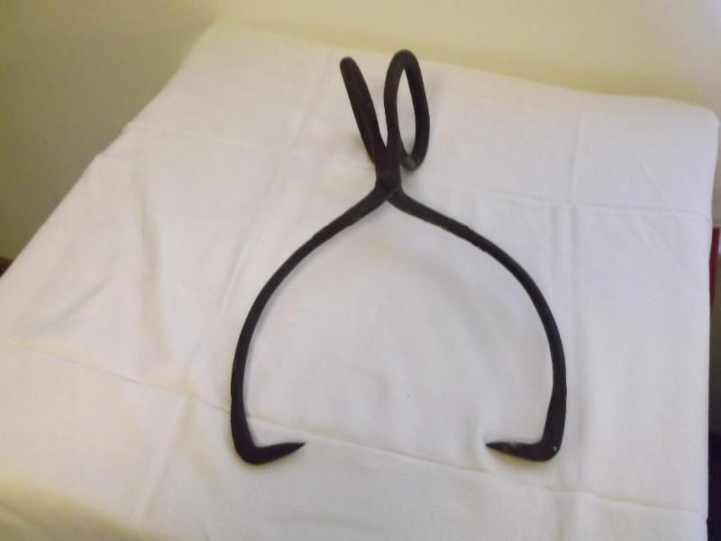 Antique ice tongs nice collectable ...