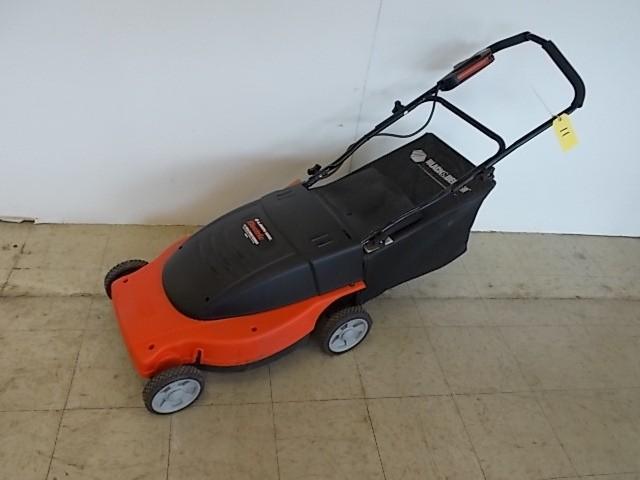 lot 11 image: Black & Decker Model MM875 Lawn...