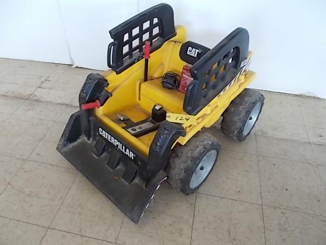 lot 124 image: Power Wheels Battery Operated Car (...