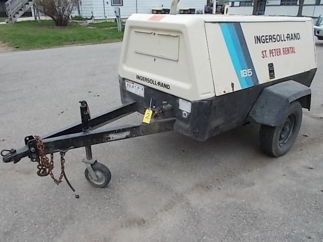 lot 2 image: Ingersoll Rand 185 Diesel Pull Behi...