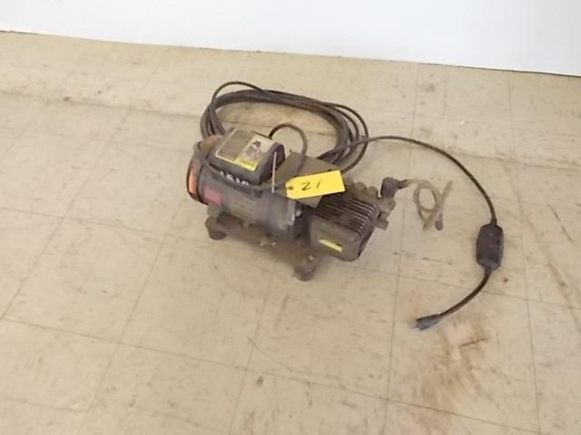 lot 21 image: Mi-T-M Model 1502 Pressure Washer, ...