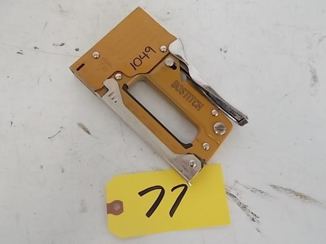 lot 77 image: Bostitch T15 Hand Stapler, Works...