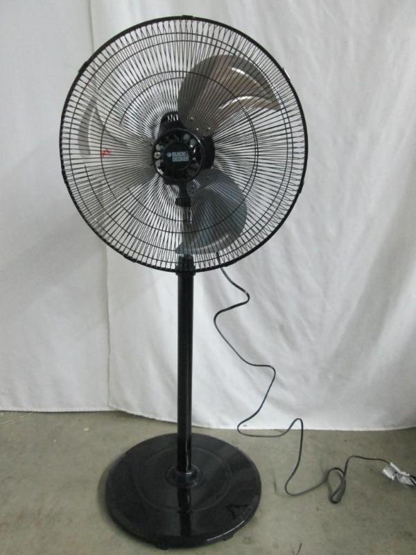 Black & Decker 18 in. Multi Oscillating Fan