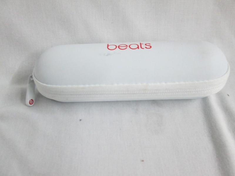 Beats by Dr. Dre Pill Bluetooth Speaker w Mic