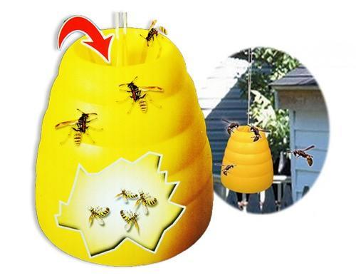 lot 70 image: Beehive Wasp Trap