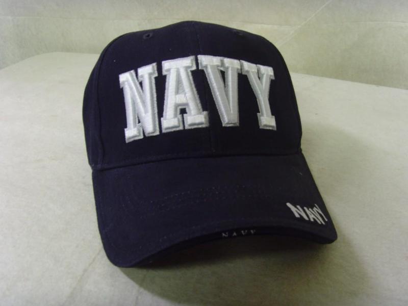 lot 72 image: Navy Military Hat