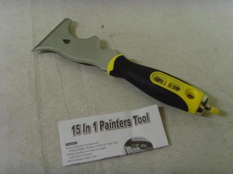 lot 79 image: 15 in 1 Painters Tool