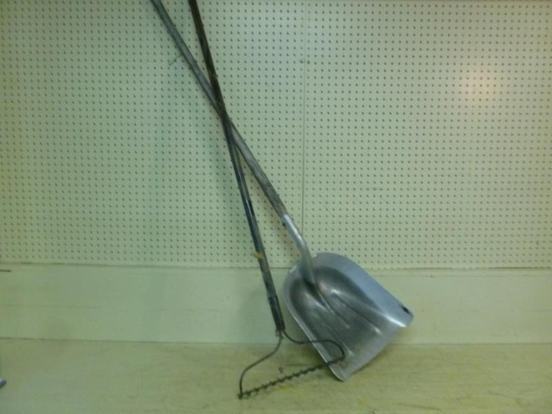 This lot consists of an aluminum sn...