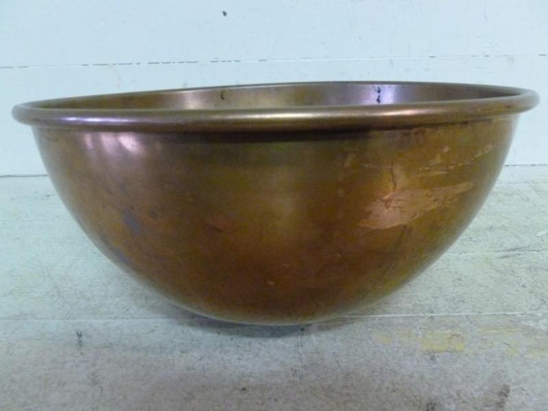 Large vintage copper bowl with bras...