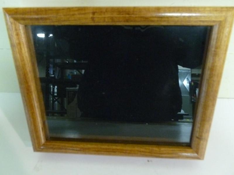 Beautiful solid oak wood framed sha...