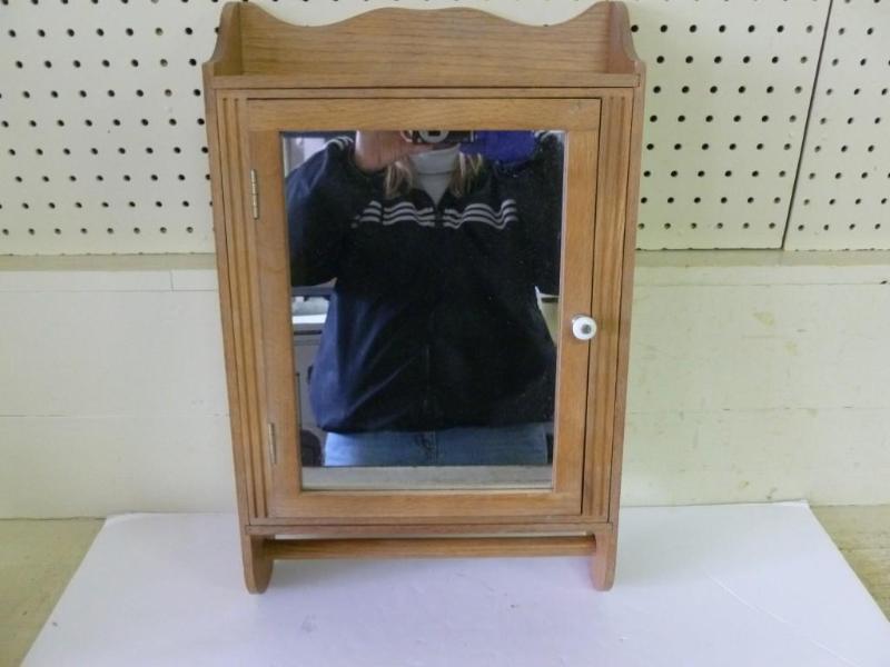 Solid oak wood and mirrored front m...