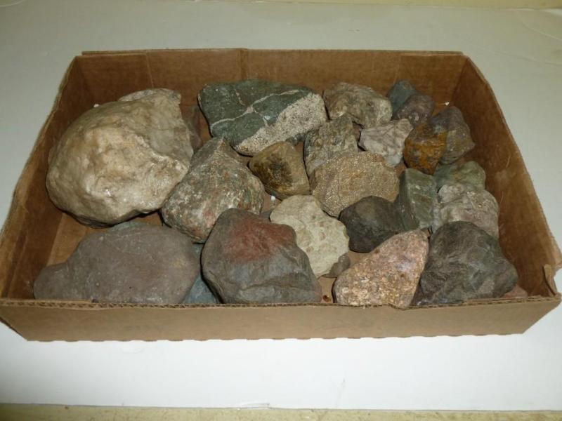 Large lot of collector rocks....