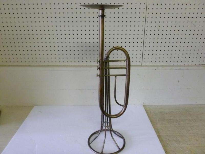 Large decorative metal horn instrum...
