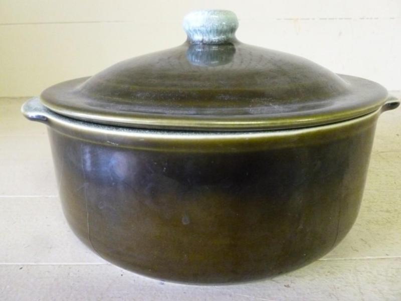 Heavy duty covered casserole with l...