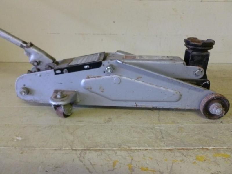 Pro-Lift heavy duty 4000 lbs. hydra...