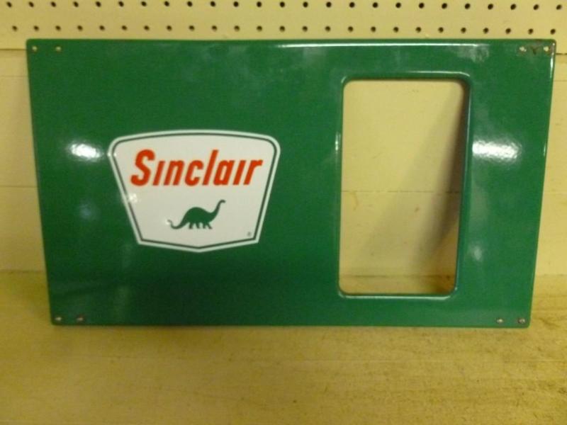 Vintage Sinclair porcelain gas pump...