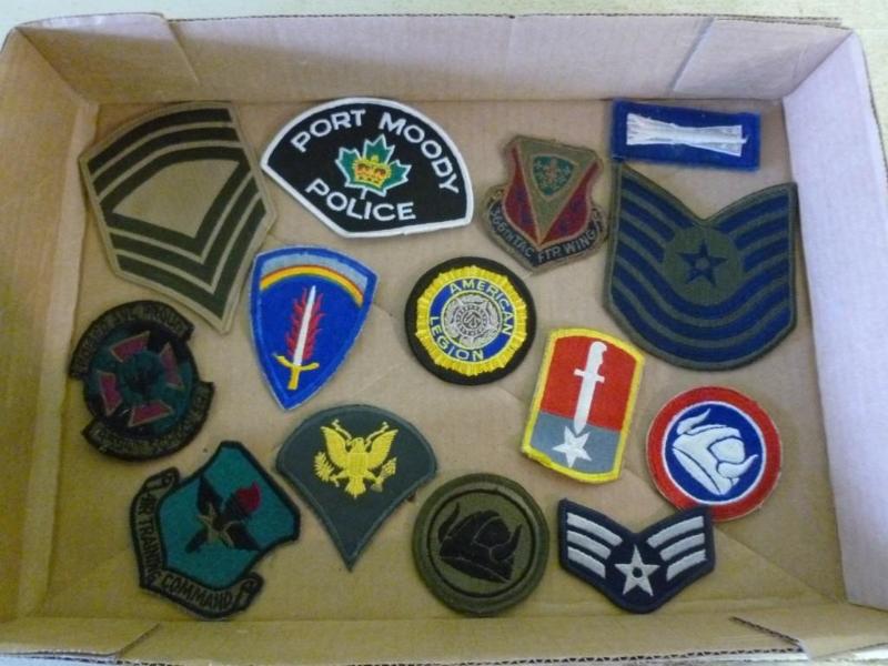 Large lot of fourteen military type...