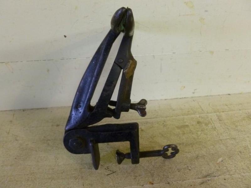 Large antique No.104 cast iron saw ...