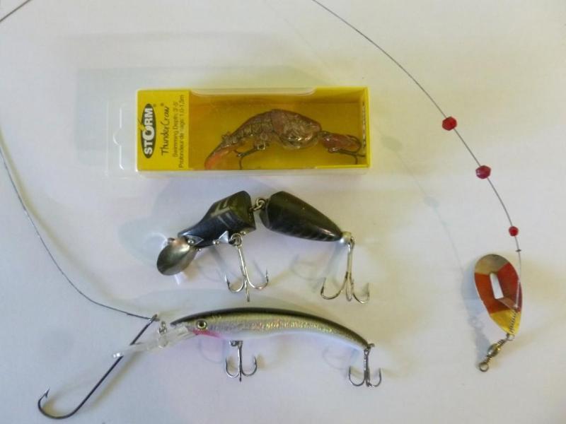 Lot of three fishing crank baits an...