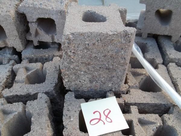 lot 28 image: 222 PCS NOVA BRIK BROWN BLEND OLD S...