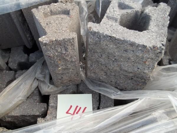 lot 44 image: 223 PCS NOVA BRIK GRAYBLACK BLEND ...