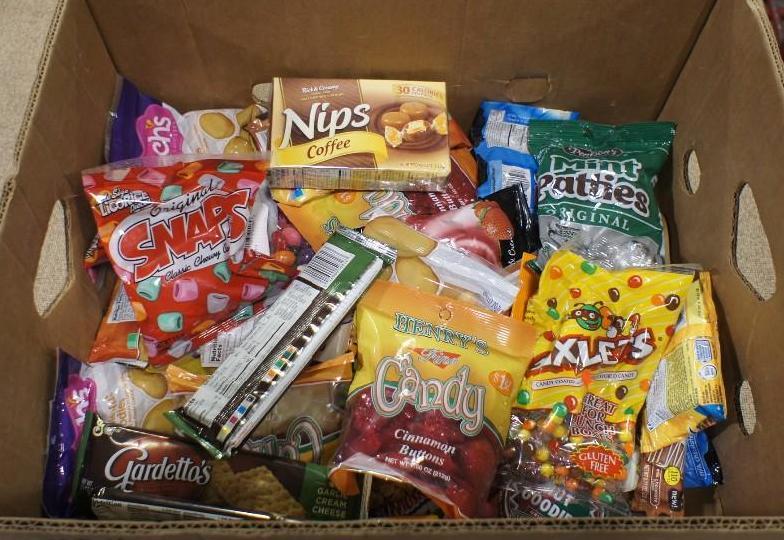 lot 68 image: Mixed lot of various snacks to incl...