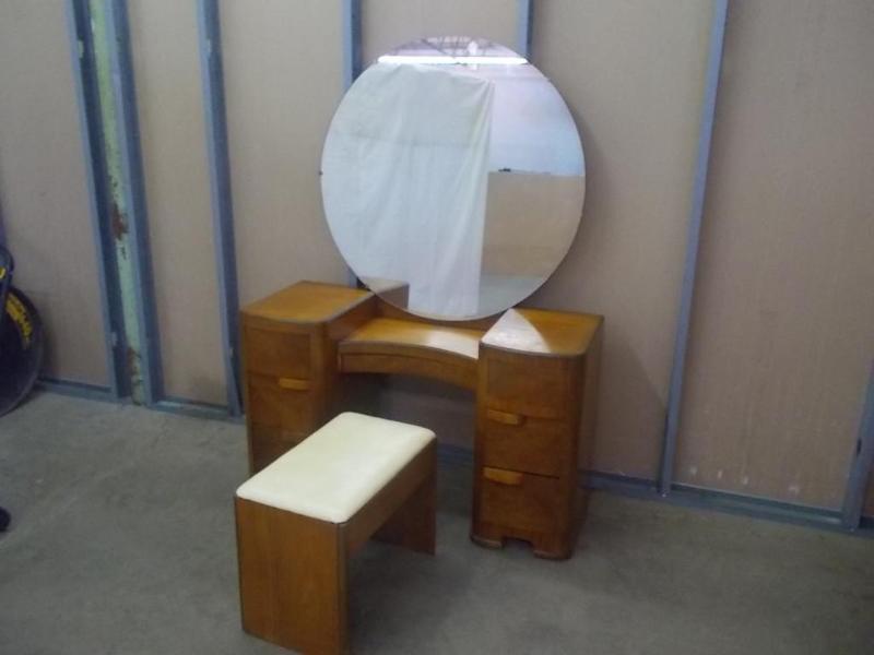 Art Deco Style Vanity