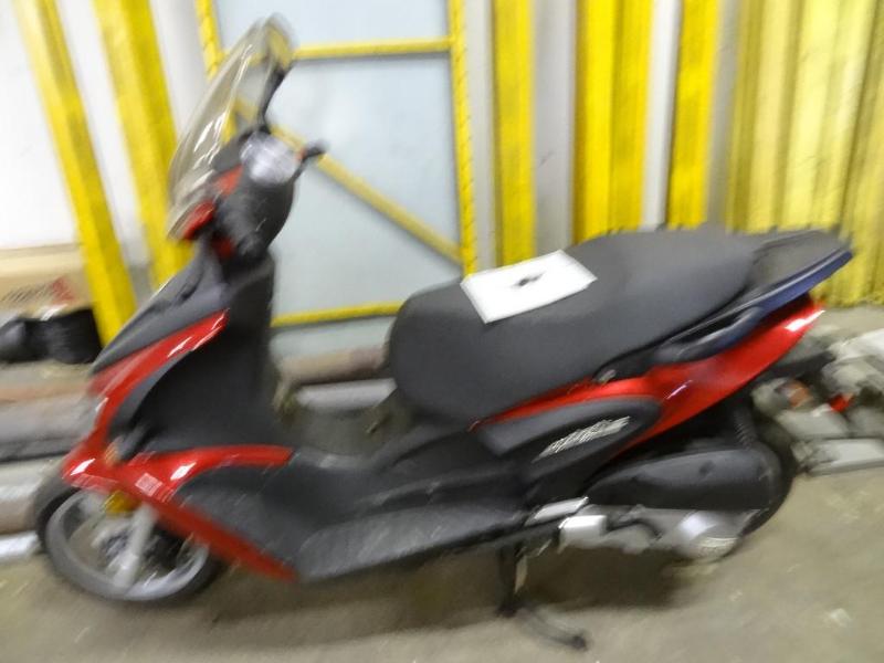 lot 1 image: 2008 Qianjiang Scooter. Andretti 15...