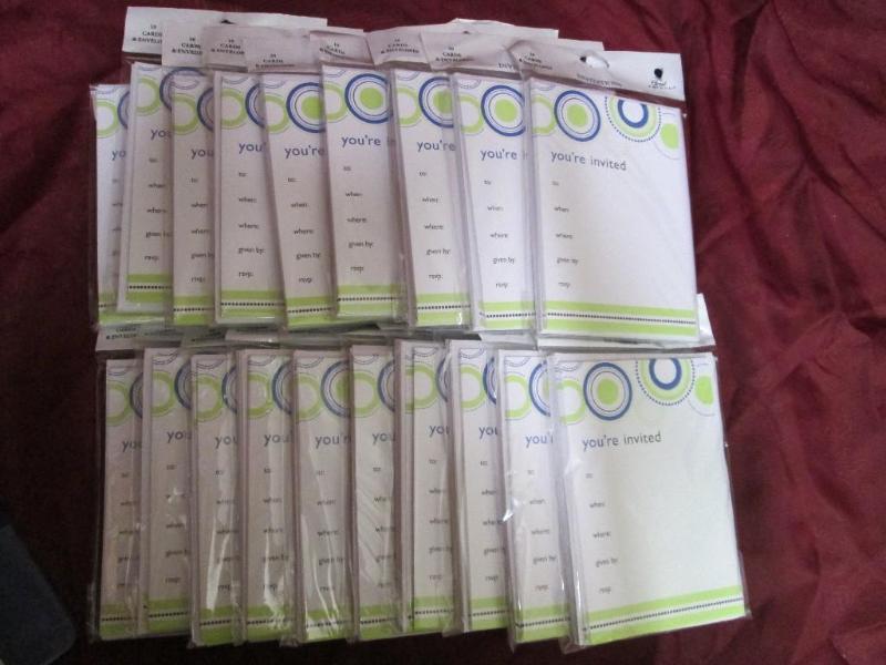 Lot of 20 lime and light blue circl...