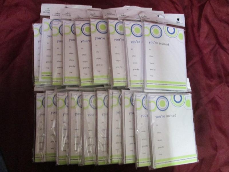 Lot of 20 lime and light blue circl...