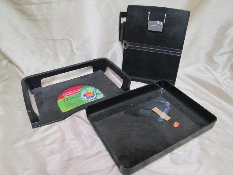 Paper trays and stand up paper hold...