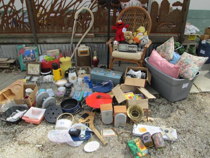 Huge lot of assorted wholesale inve...