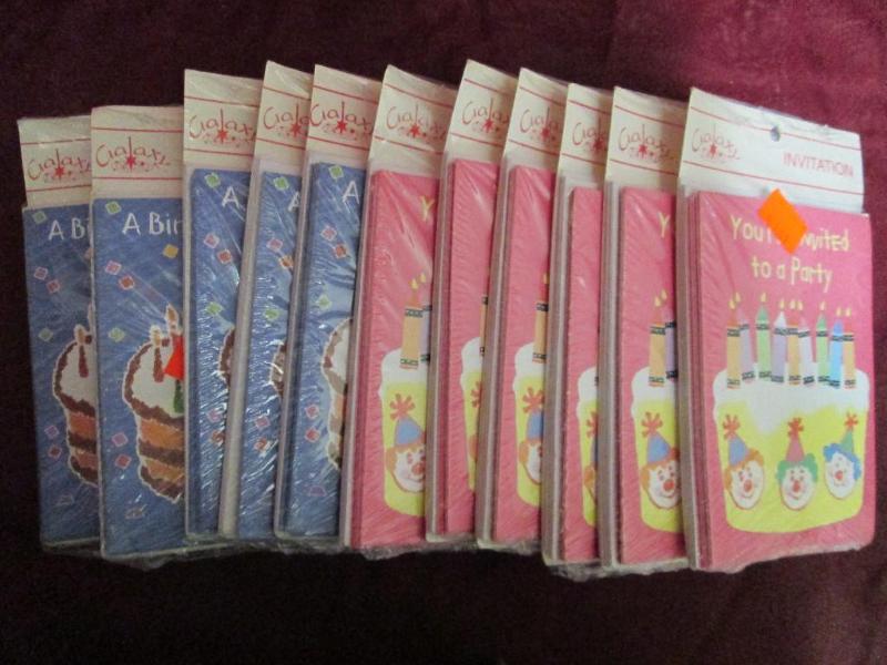 Lot of 10 assorted birthday party i...