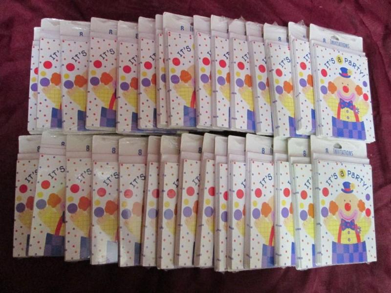 Lot of 30 packages of party invitat...