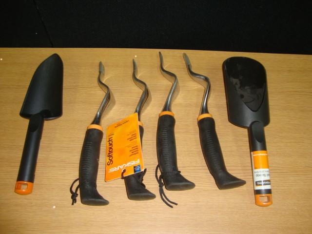 Fiskars Gardening Tools, Lot of 6...