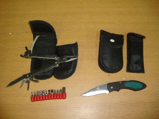Lot of Lockback Pocket Knife &amp ...