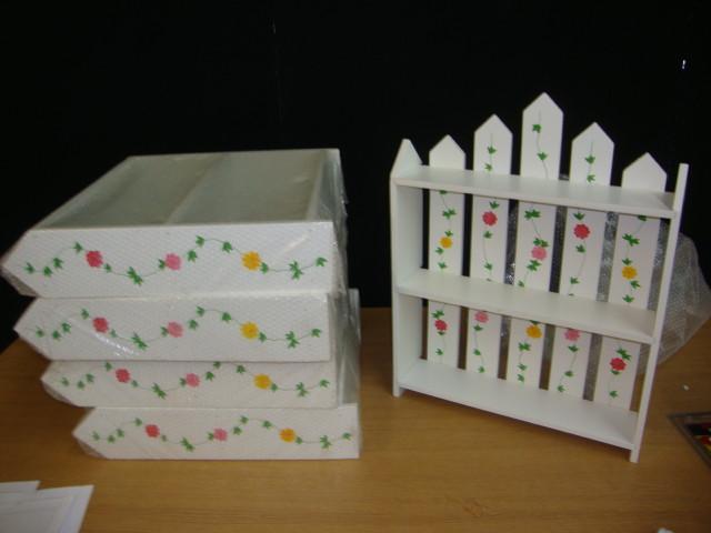 Lot of 5 Floral Shelves, 15in x 3 1...