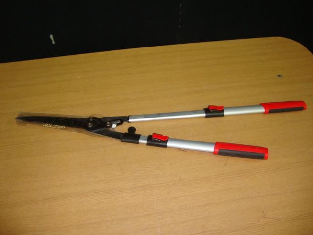 Pruning Shears with Extending Handl...