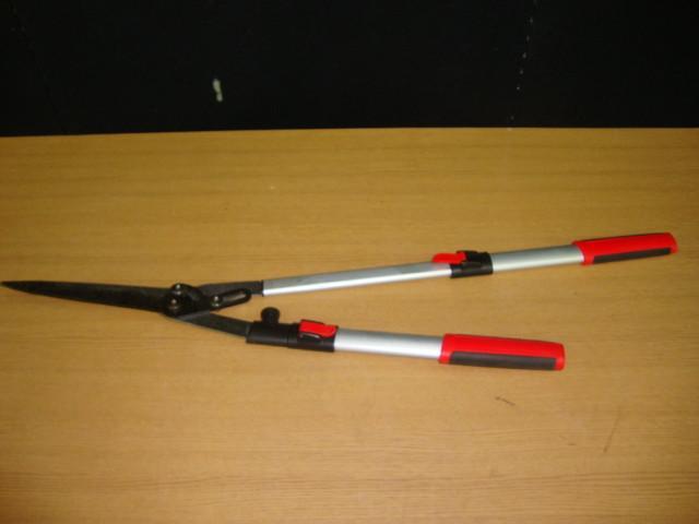 Pruning Shears with Extending Handl...