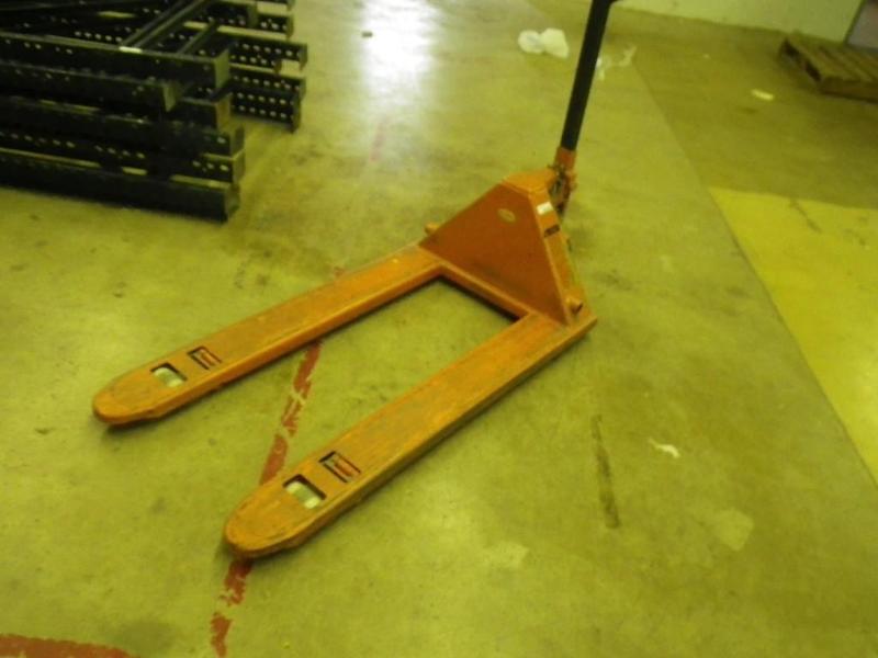 pallet jack...