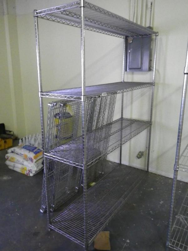 shelf unit and extra shelves...