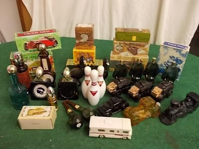 lot 11 image: Large Collection Of Vintage Avon Bo...