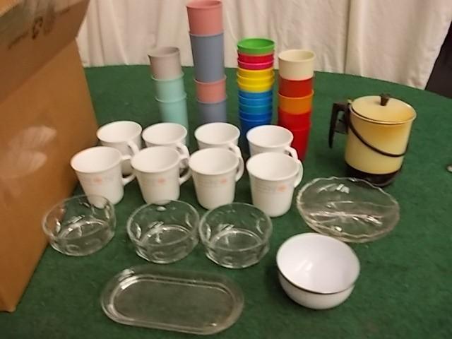 lot 26 image: Box Lot-Glasses, Tupperware, Correl...