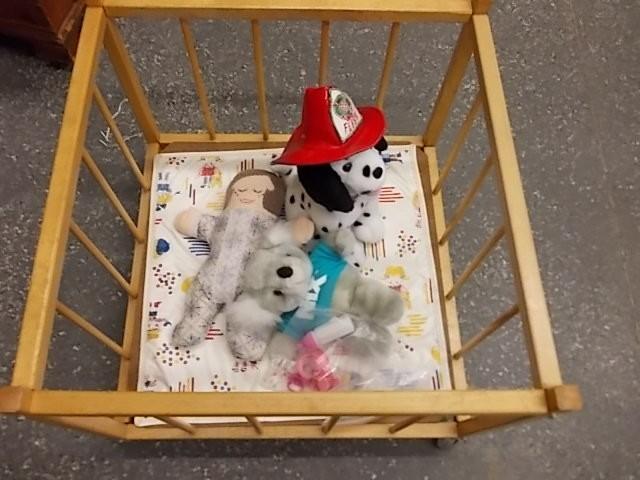 lot 59 image: Vintage Doll Play Pen & Stuffed...